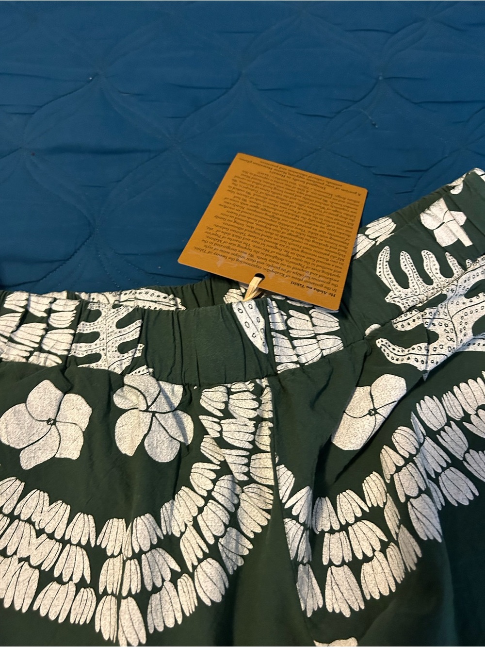 Kealopiko Dark Green Pants - Picture 3 of 7